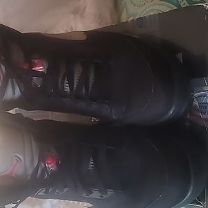 Jordan Retro 5  black and metallic sz 13  1 pair